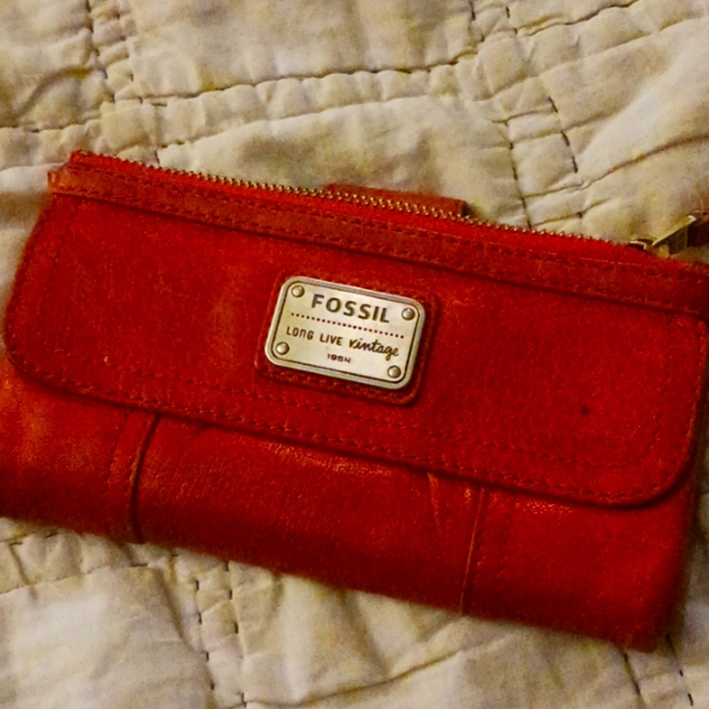 Fossil wallet
